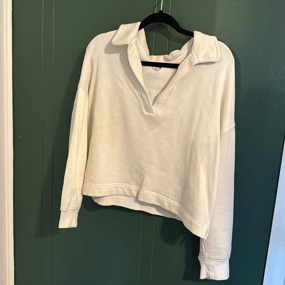 Old navy sweater